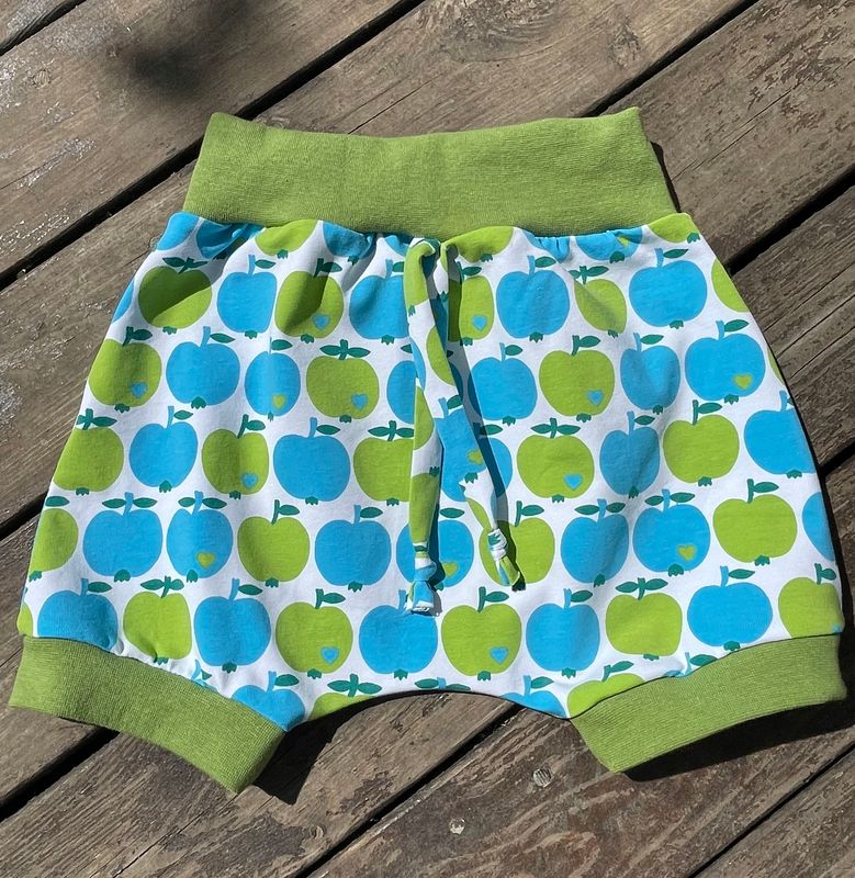Celebrian's Design str 18 mnd Shorts Retro eplee